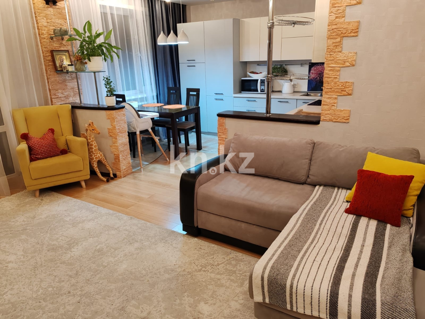 Продажа 2-комнатной квартиры, 58.3 м² в Караганде