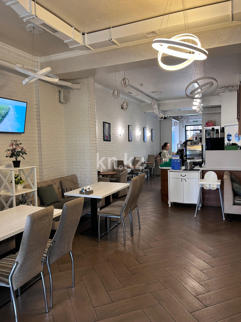 Продажа , 100 м², мкр. Аксай-4, дом  119 - ул. Жубанова в Алматы - фото 5