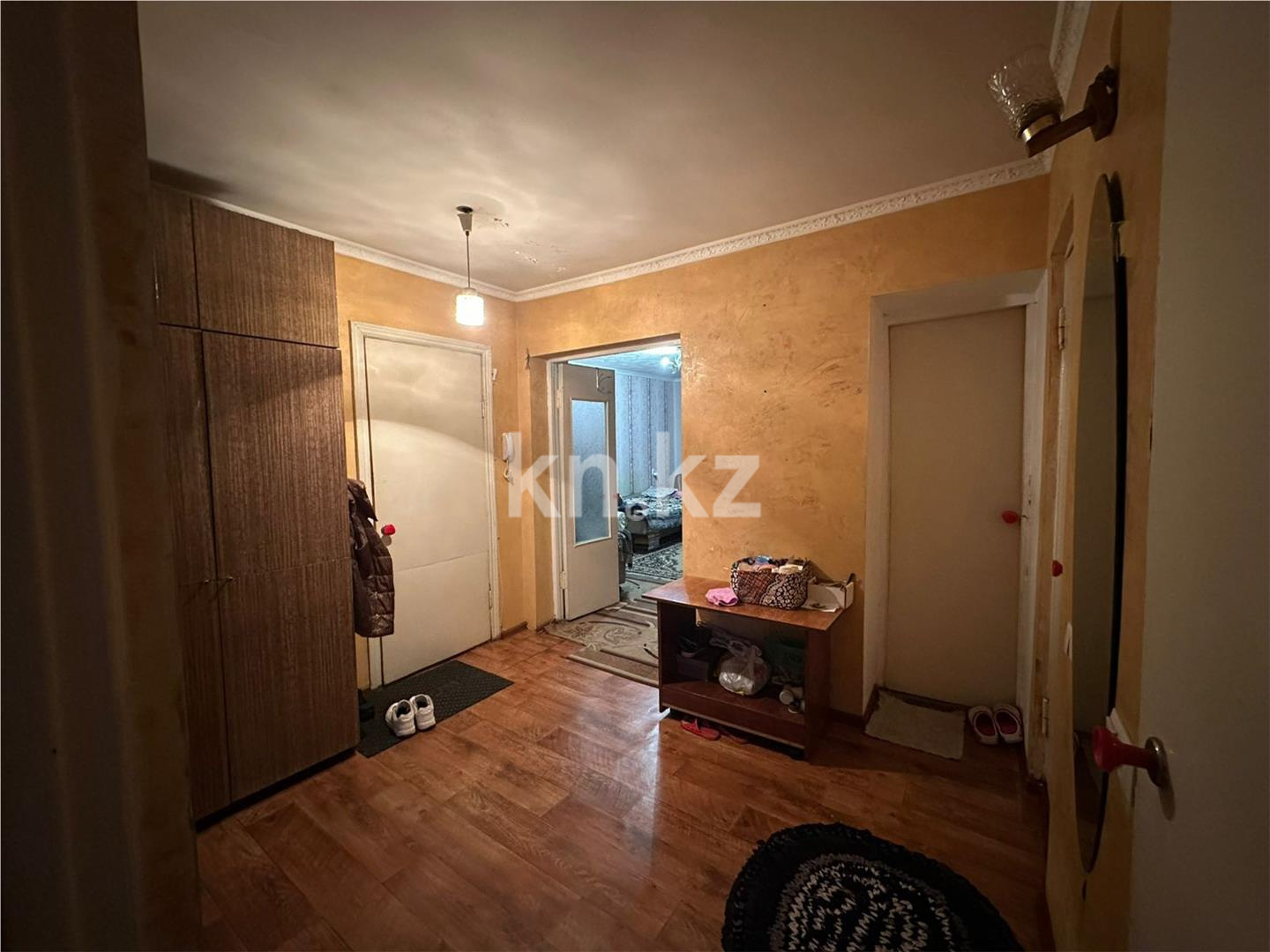 Продажа 3-комнатной квартиры, 58 м², ул. Аманжолова в Караганде - фото 2