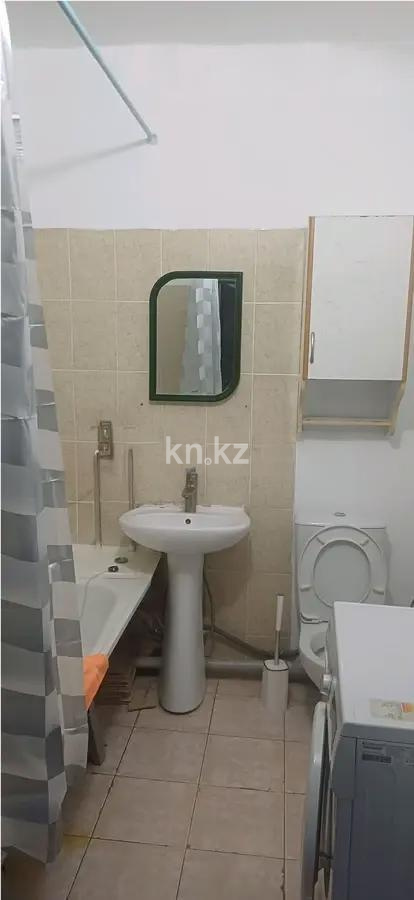 Продажа 1-комнатной квартиры, 43 м², мкр-н Аксай-3а, дом  91 в Алматы - фото 3