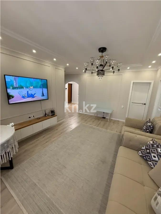 Продажа 3-комнатной квартиры, 81.3 м², пр. Момышулы, дом  11 в Астане