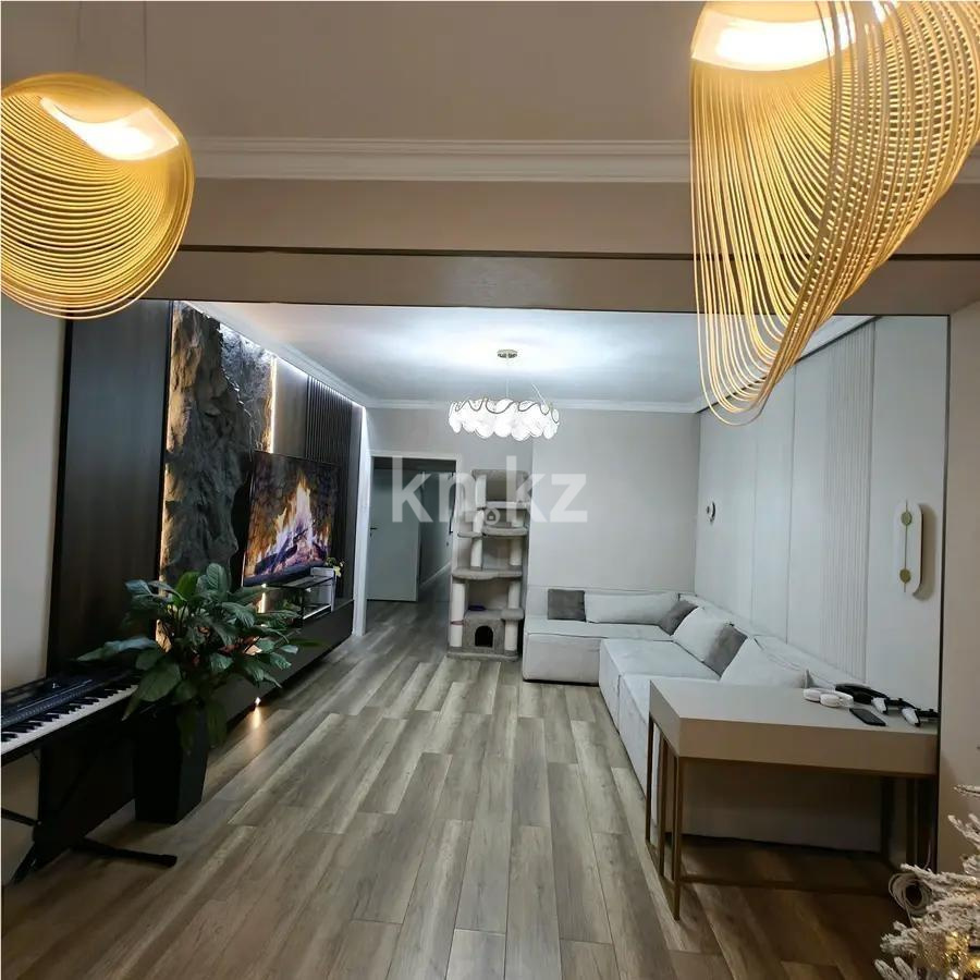 Продажа 3-комнатной квартиры, 100 м², ул. Курмангазы, дом  97 в Алматы