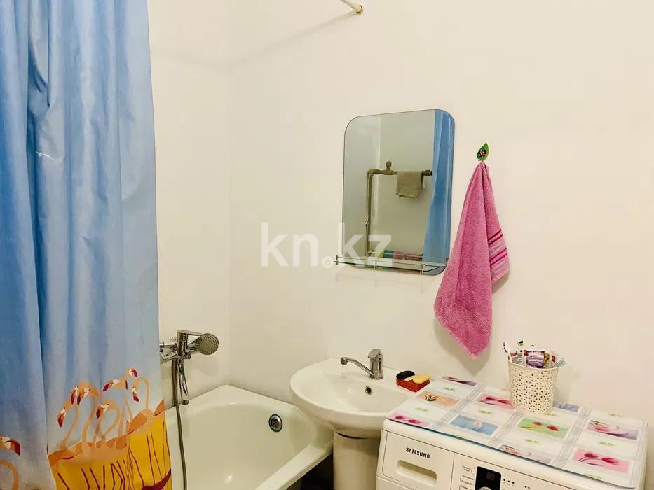Продажа 1-комнатной квартиры, 40 м², мкр-н Кокжиек, дом  16 в Алматы - фото 3