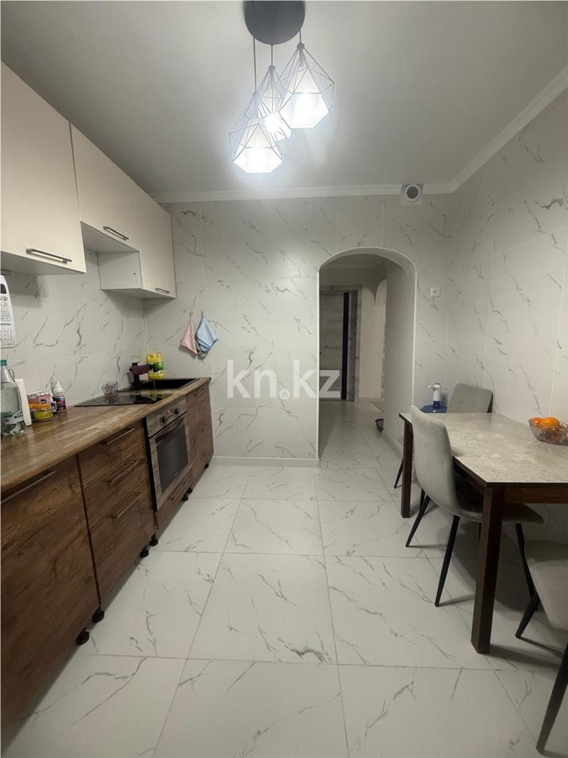 Продажа 3-комнатной квартиры, 64 м², ул. Затаевича (Зональная) в Караганде - фото 2