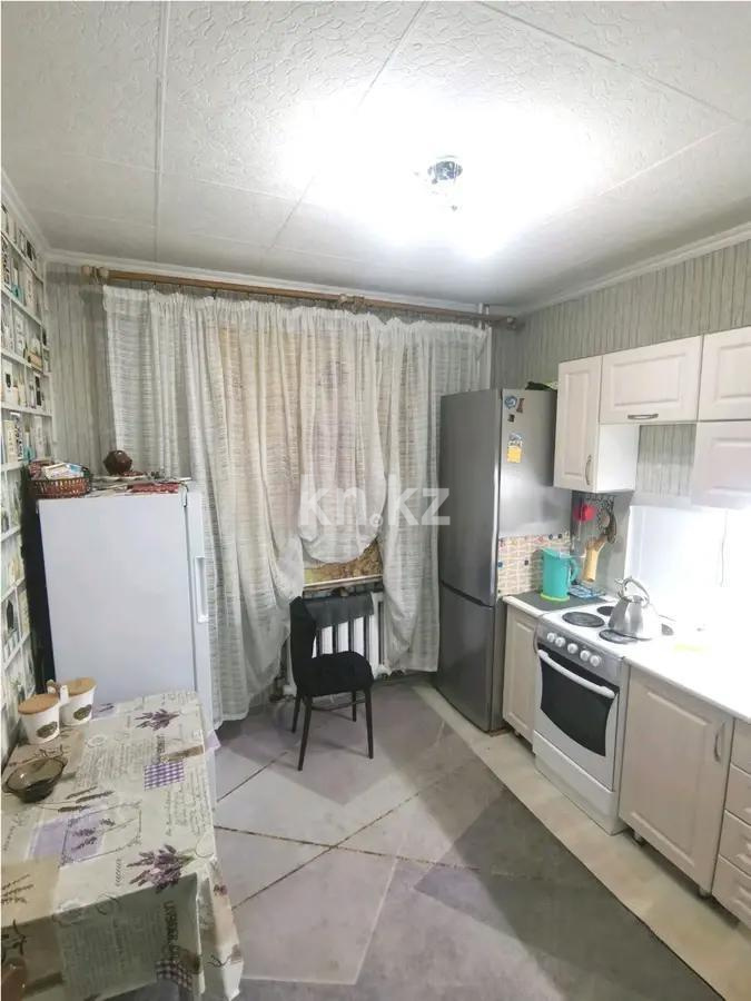 Продажа 4-комнатной квартиры, 85 м², мкр-н Голубые Пруды, дом  13 в Караганде - фото 4