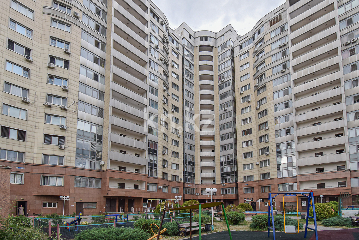 Продажа 2-комнатной квартиры, 81.4 м² в Алматы - фото 5