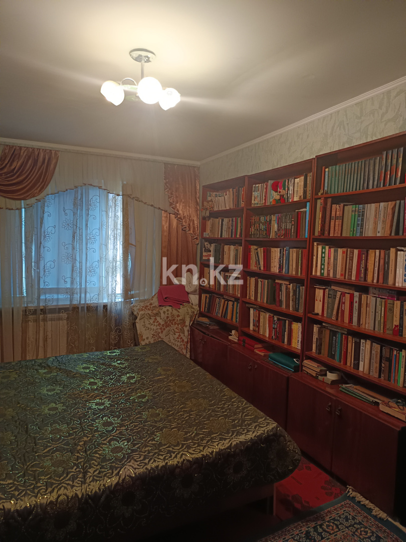 Продажа 3-комнатной квартиры, 5 м², 4 мкр-н, дом  14 в Таразе