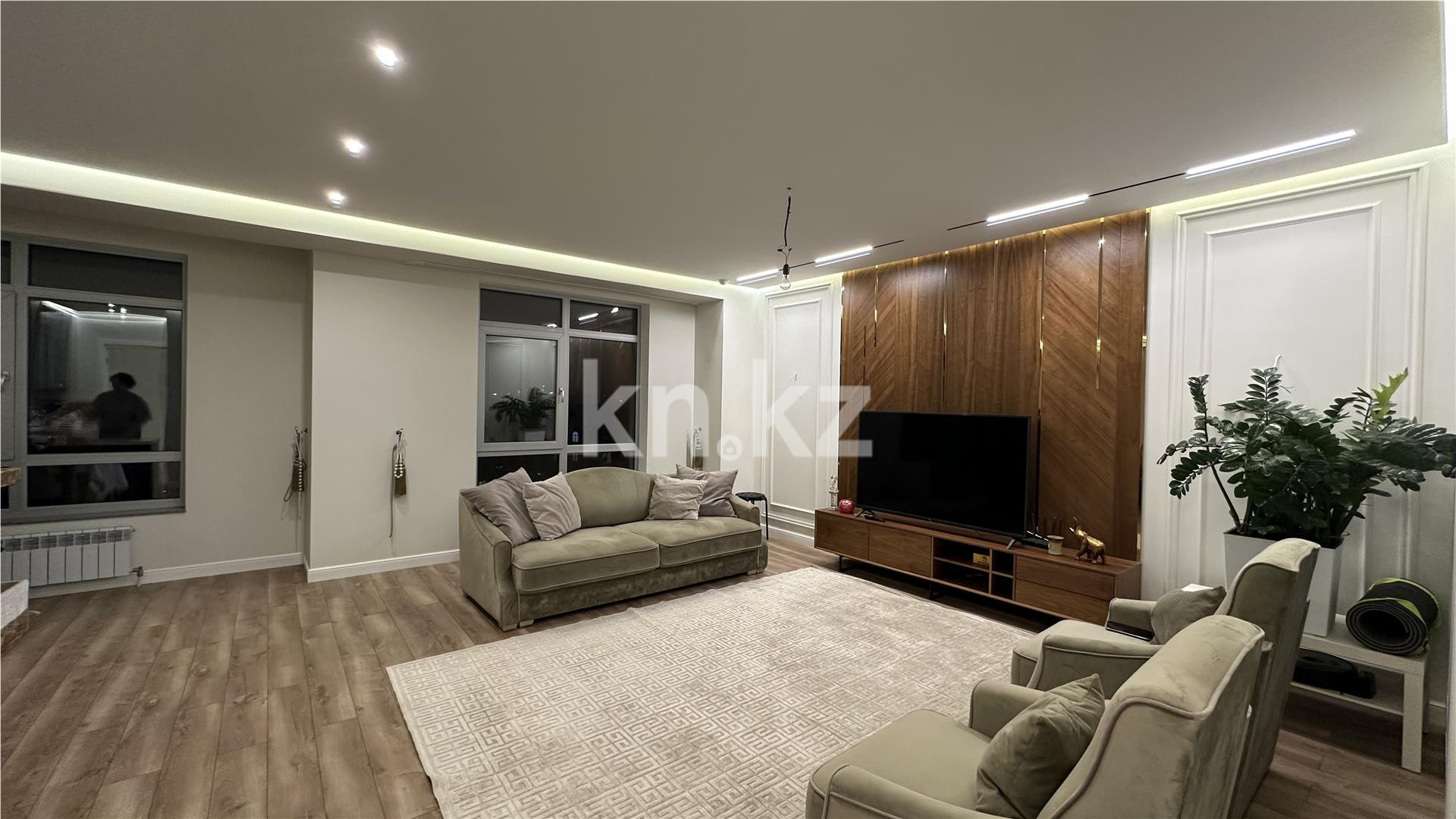 Продажа 4-комнатной квартиры, 129 м², ул. Калдаякова в Астане