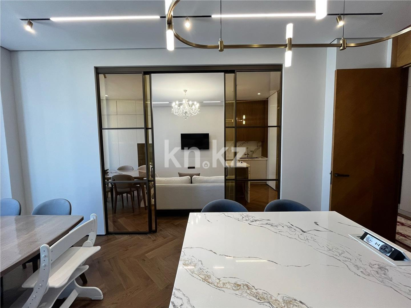 Продажа 4-комнатной квартиры, 130 м² в Астане - фото 8