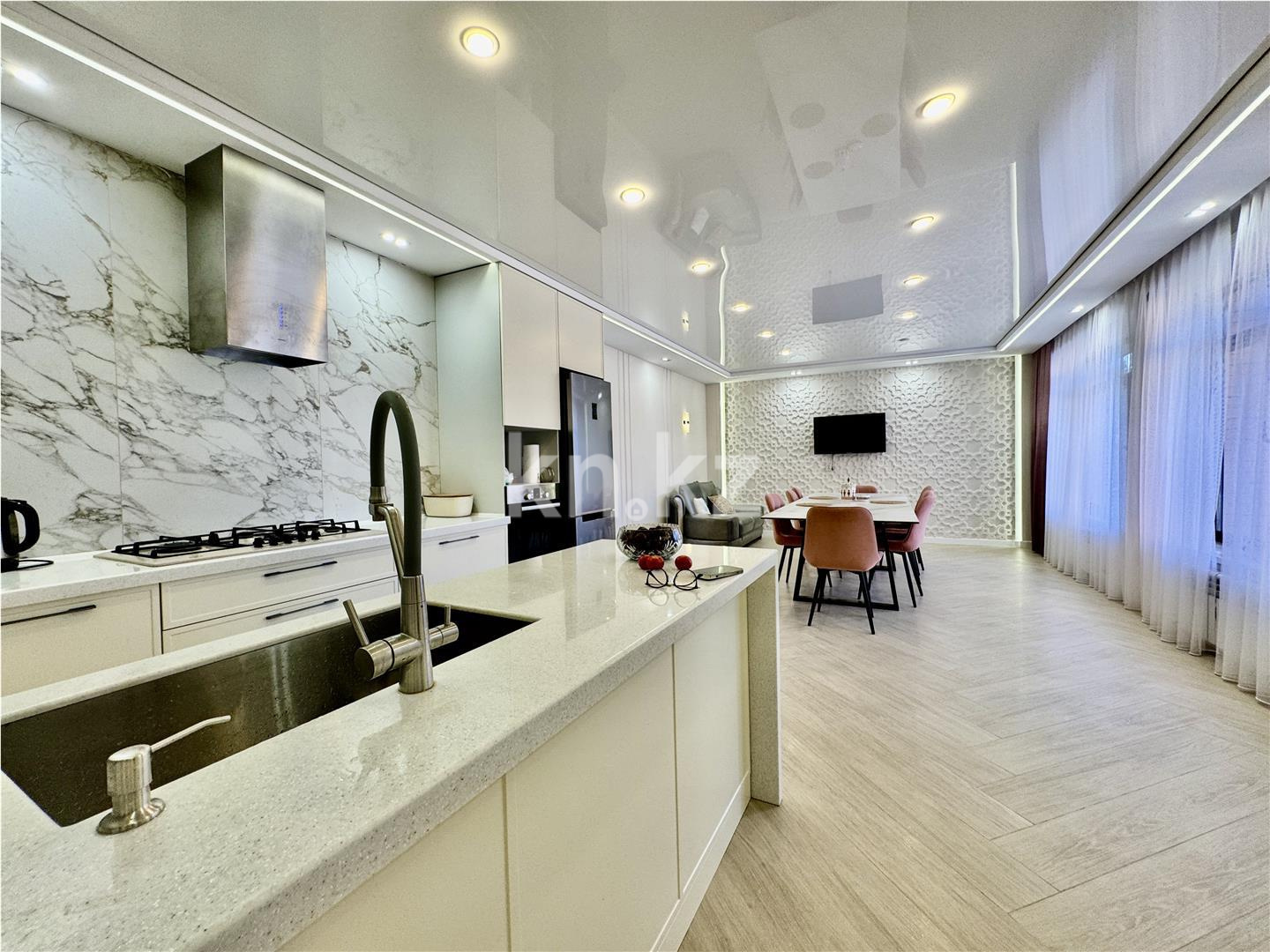 Продажа 6-комнатного дома, 417.7 м², ул. Ермекова в Караганде - фото 51