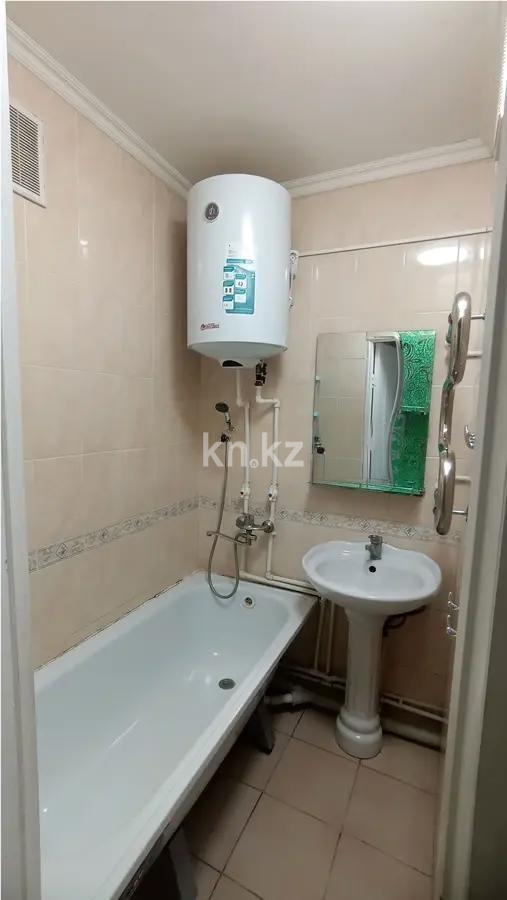 Продажа 3-комнатной квартиры, 62 м², мкр-н 17, дом  49 в Караганде - фото 5