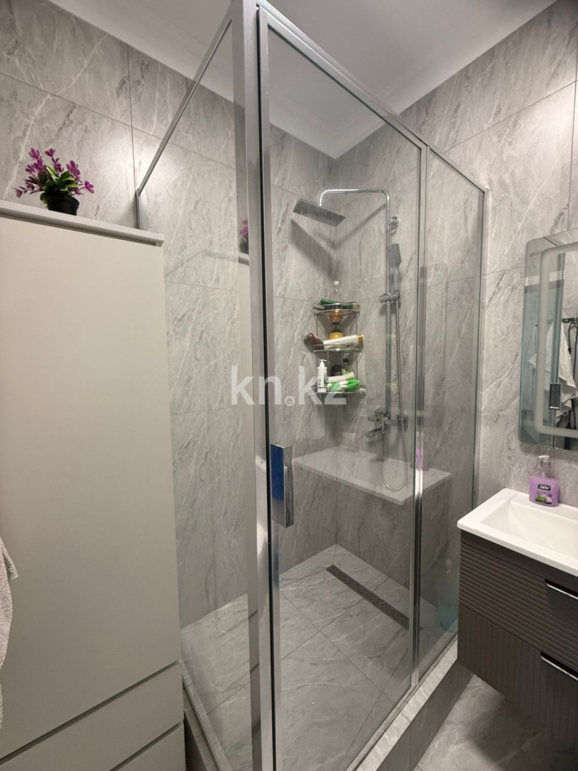 Продажа 3-комнатной квартиры, 112 м², ул. Кунаева в Астане - фото 2