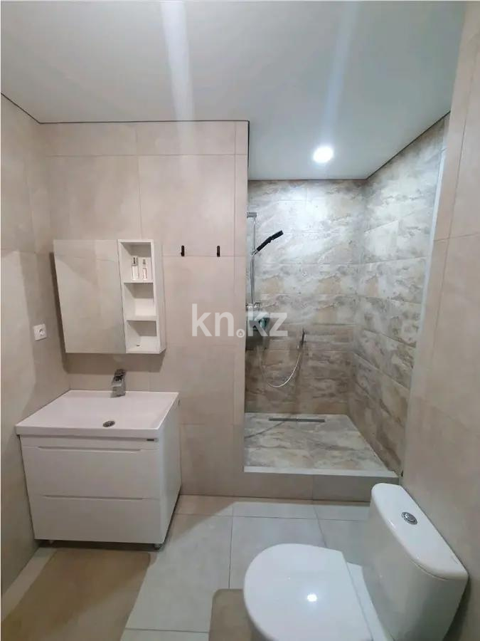 Продажа 3-комнатной квартиры, 70.3 м² в Алматы - фото 3