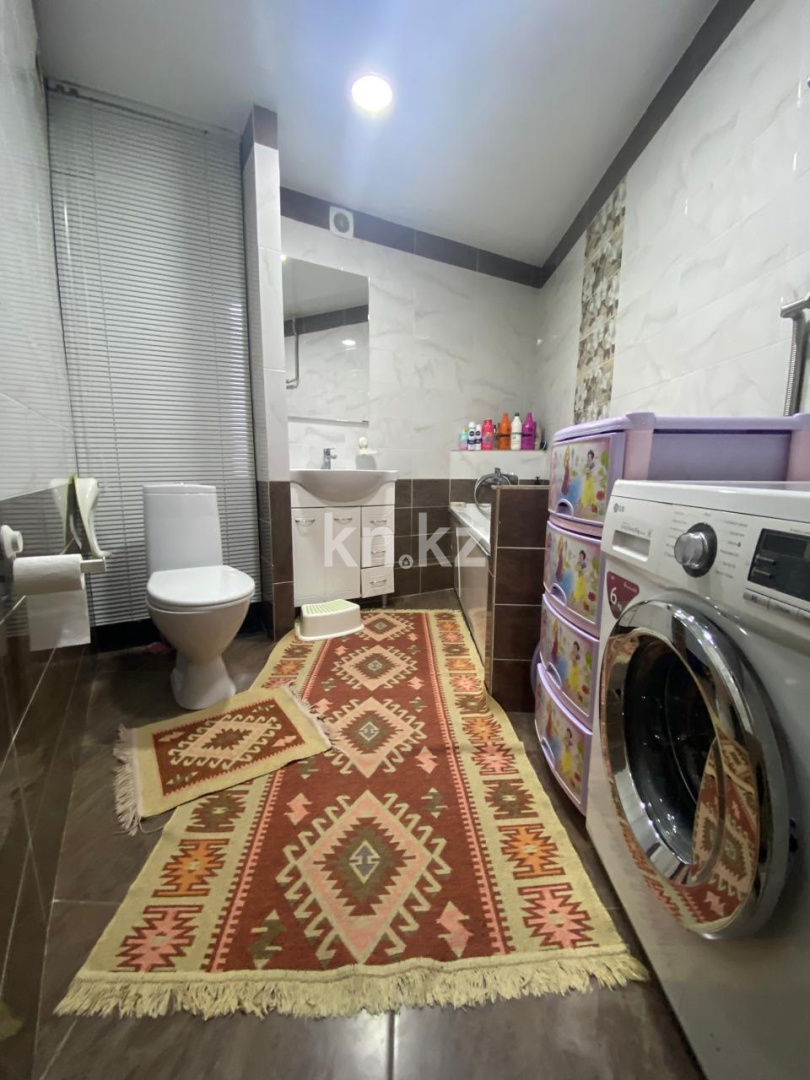 Продажа 2-комнатной квартиры, 57 м², ул. Протозанова, дом  113 в Усть-Каменогорске - фото 14