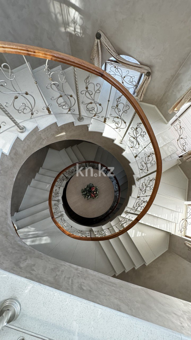 Продажа 7-комнатного дома, 400 м² в Алматы - фото 12