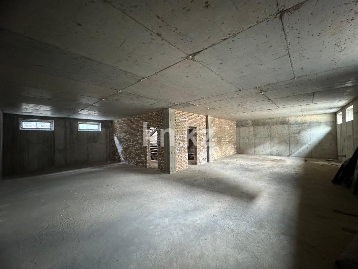 Продажа , 659 м², Комарова, дом  3 - ул. Ходжанова в Алматы - фото 2