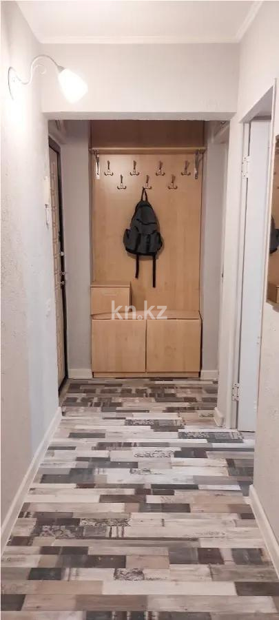 Продажа 2-комнатной квартиры, 43 м², 8 мкр., дом  15 в Алматы - фото 3