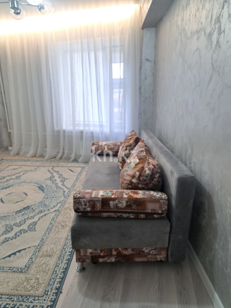 Продажа 3-комнатной квартиры, 65.6 м², пр. Абая, дом  216 в Уральске - фото 4