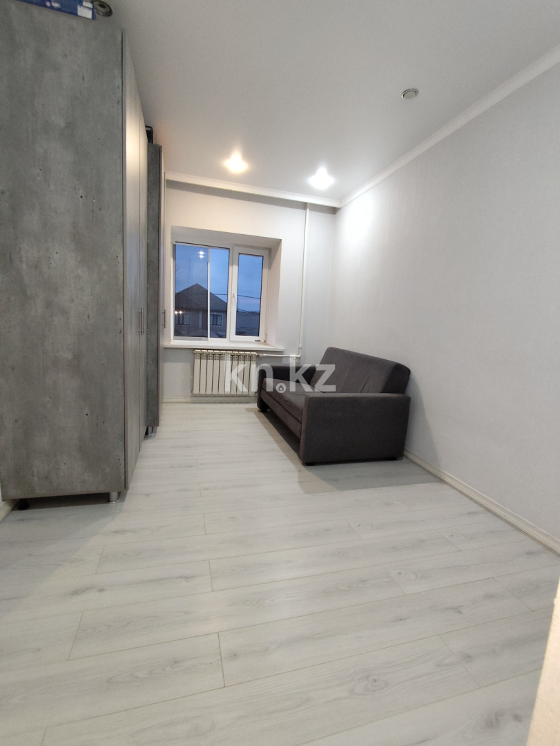 Продажа 4-комнатной квартиры, 84.7 м², ул. Щурихина в Уральске - фото 4