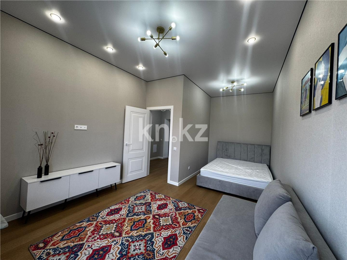 Продажа 1-комнатной квартиры, 40 м², ул. Айтматова в Астане