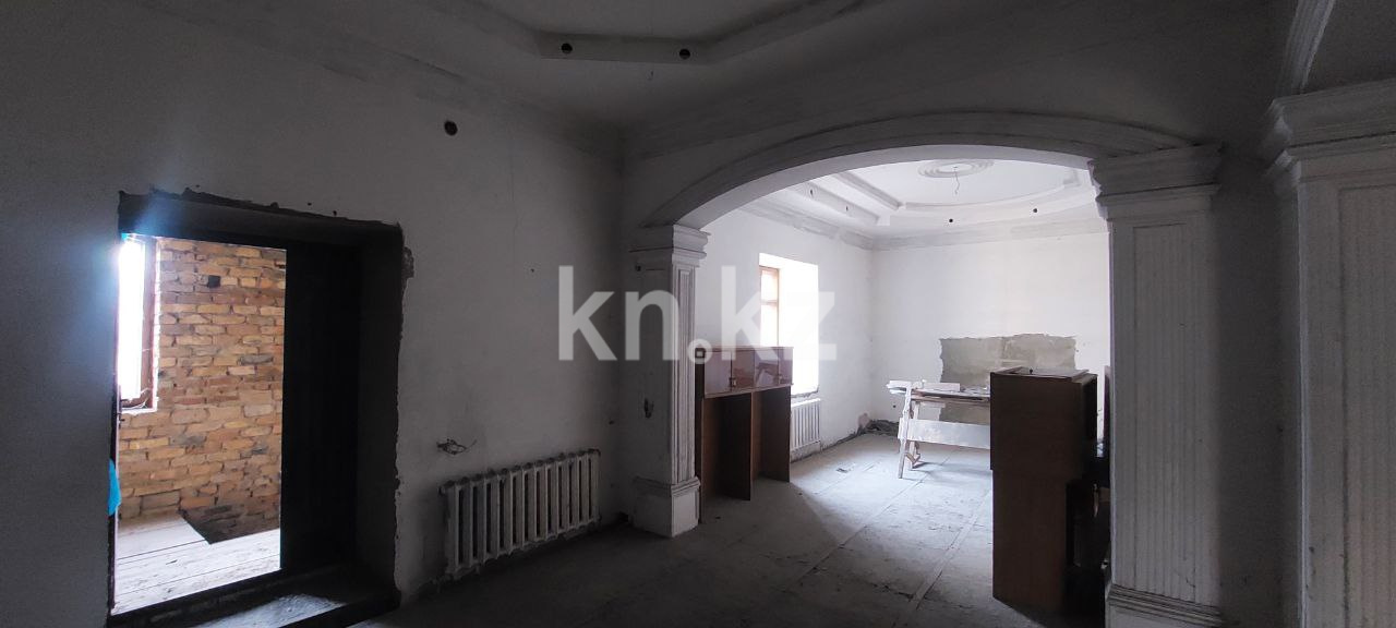 Продажа 9-комнатного дома, 517.9 м², Досжанова, дом  9 в Костанае - фото 20