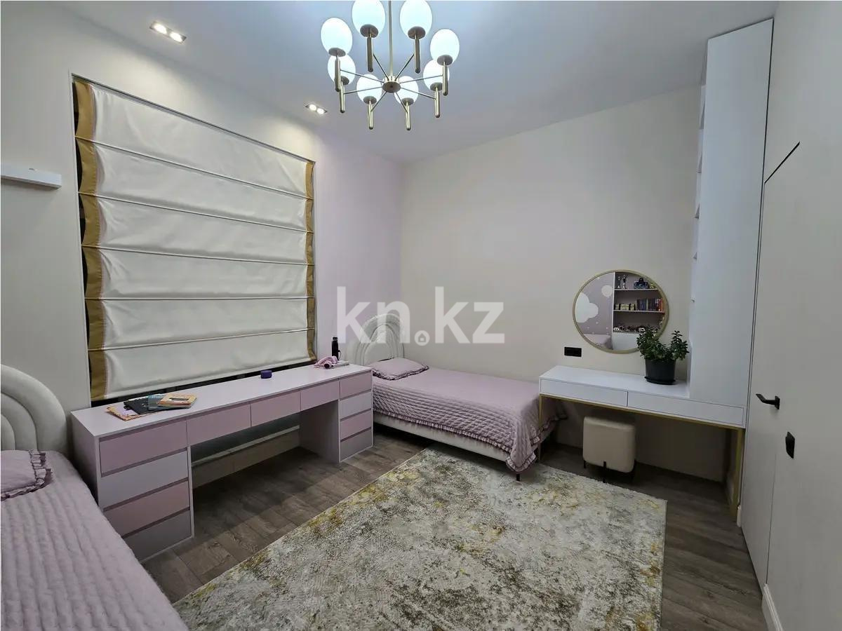Продажа 4-комнатной квартиры, 150 м², ул. Аманжолова, дом  20 в Астане - фото 3
