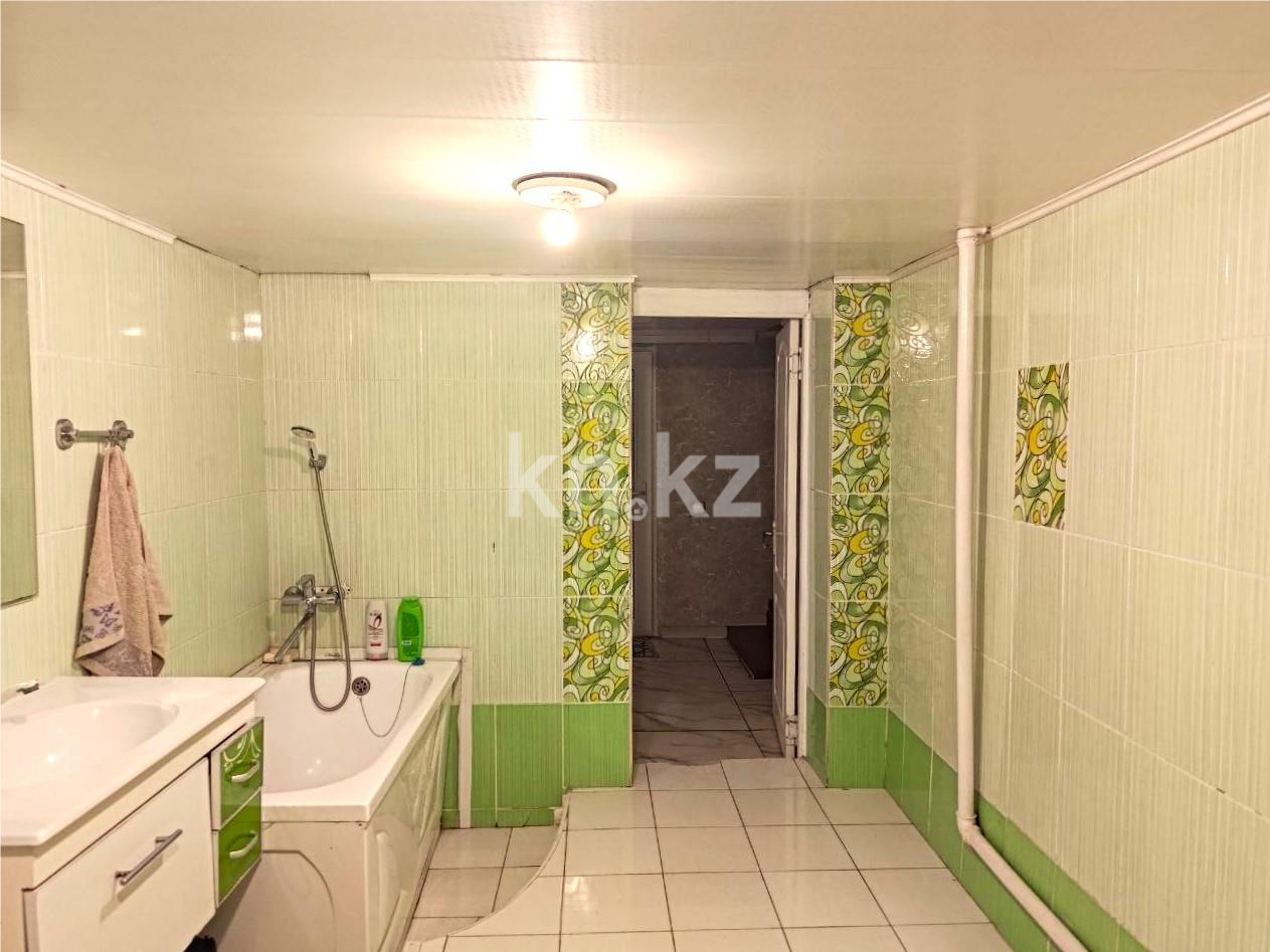 Продажа 6-комнатного дома, 200 м², ул. Донецкая в Караганде - фото 21