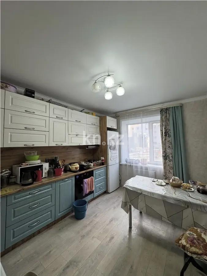 Продажа 3-комнатной квартиры, 78 м², пр. Республики, дом  1/4 в Караганде - фото 4