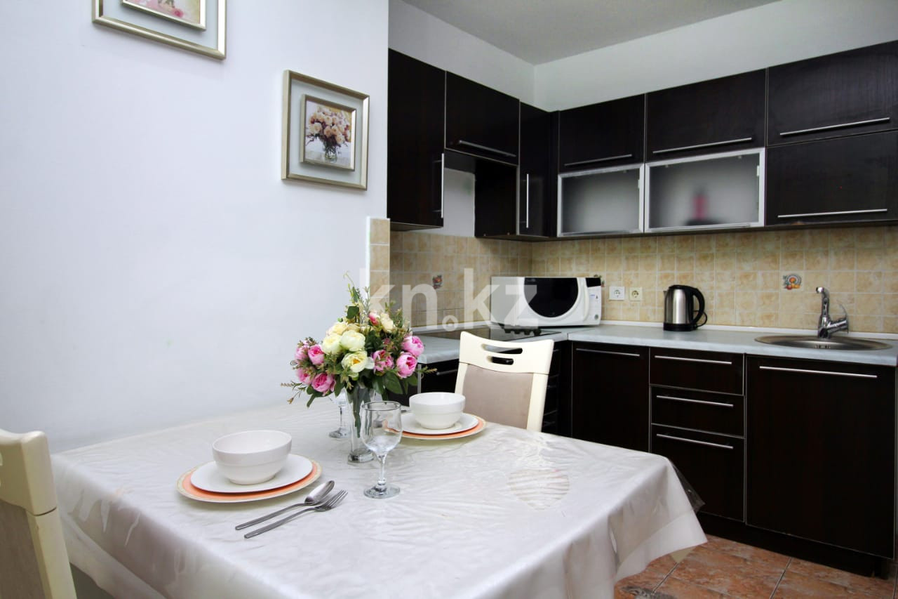 Аренда 1-комнатной квартиры посуточно, 50 м², ул. Хусаинова, дом  225 - ул. Ескараева в Алматы - фото 19