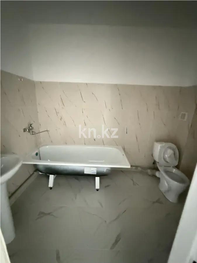 Продажа 2-комнатной квартиры, 72.7 м² в Алматы - фото 4