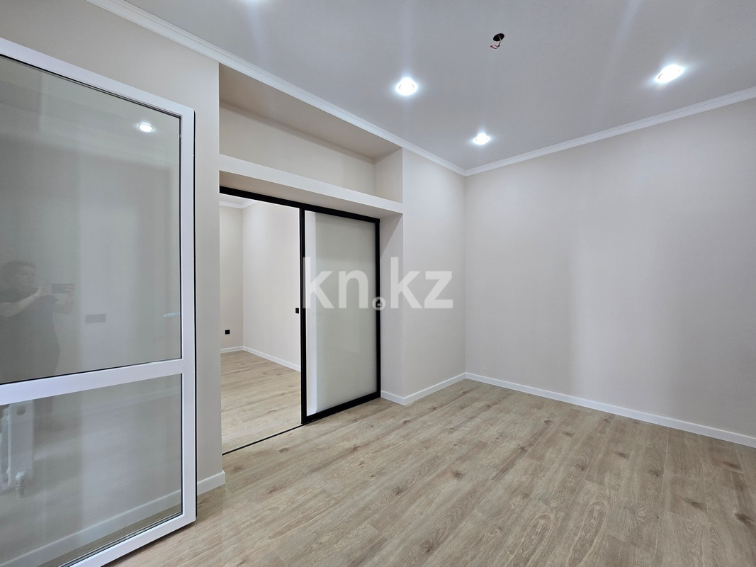 Продажа 2-комнатной квартиры, 55 м², ул. Тургута Озала в Алматы - фото 16