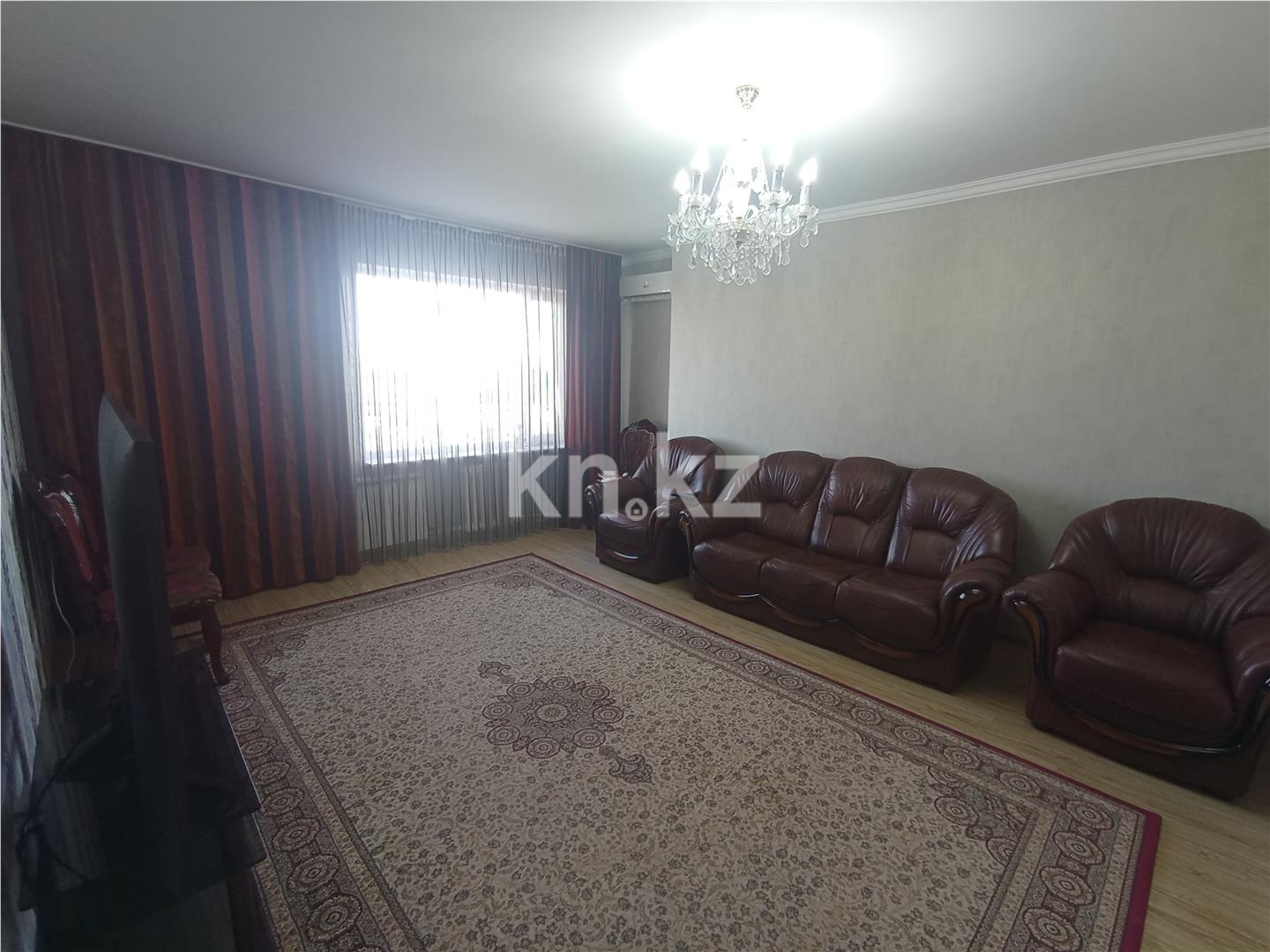 Продажа 3-комнатной квартиры, 93 м² в Караганде