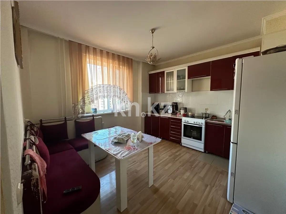 Продажа 3-комнатной квартиры, 80 м², ул. Сарыарка, дом  19 в Караганде - фото 3