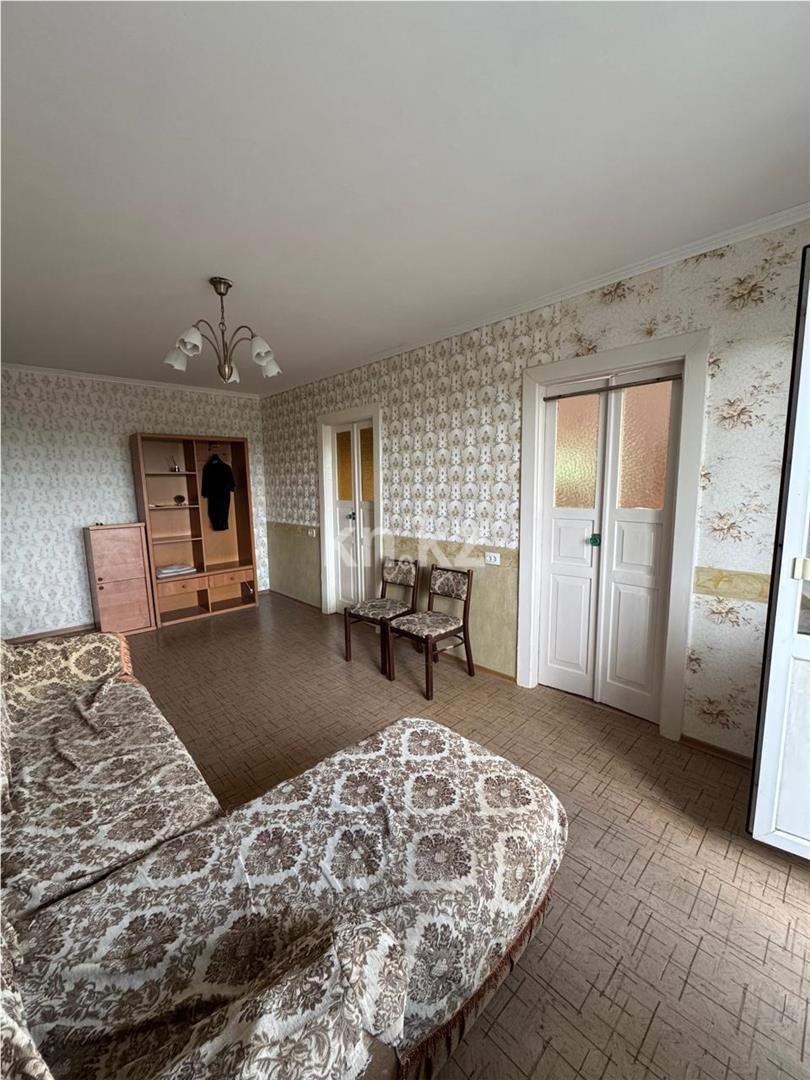 Продажа 4-комнатной квартиры, 61 м², пр. Н. Абдирова в Караганде - фото 2