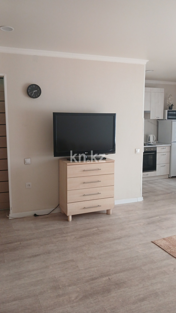 Аренда 1-комнатной квартиры посуточно, 38 м² в Караганде - фото 9