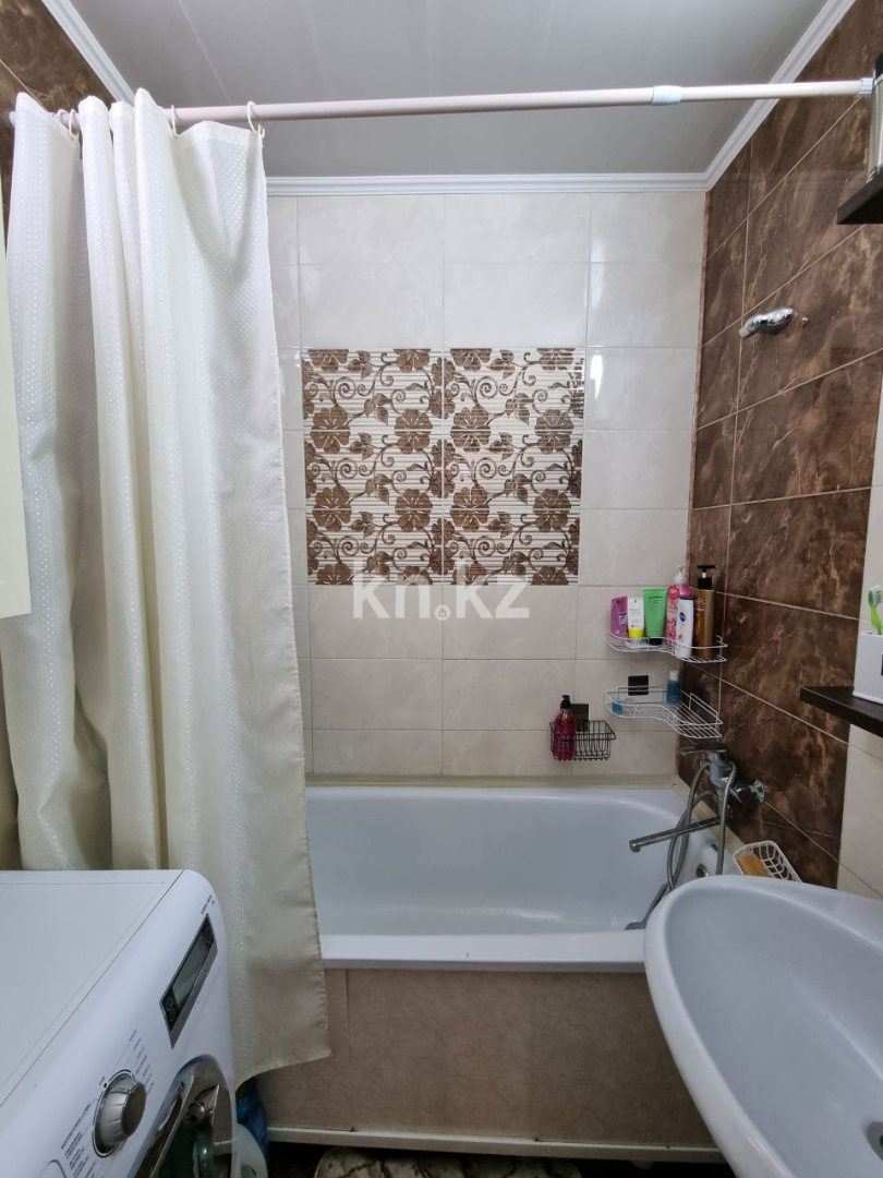 Продажа 4-комнатной квартиры, 80 м², пр. Назарбаева, дом  51 в Караганде - фото 5