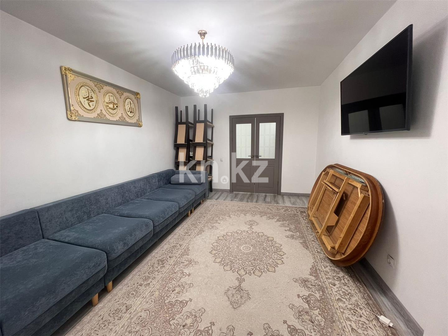 Продажа 3-комнатной квартиры, 89 м², пр. Шахтеров, дом  60 в Караганде - фото 2