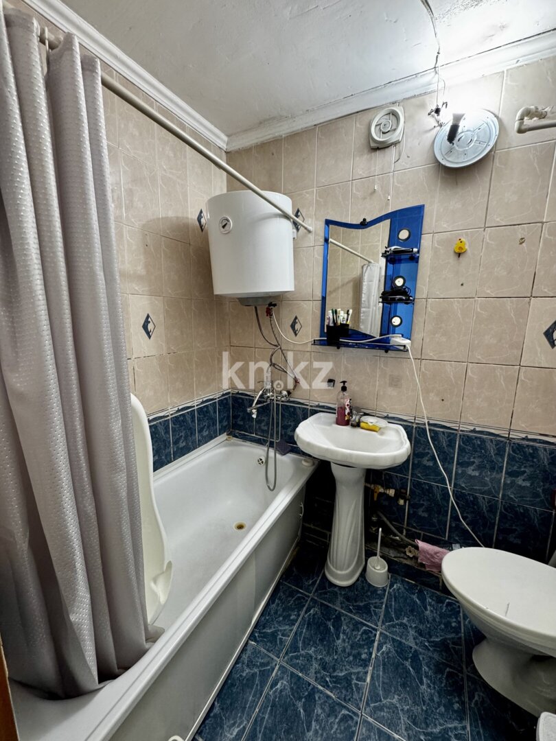 Продажа 3-комнатной квартиры, 60.5 м² в Караганде - фото 8