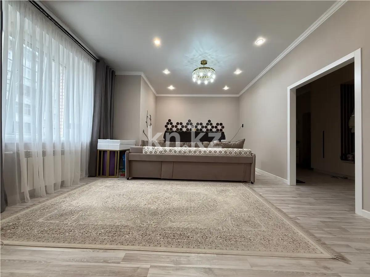 Продажа 3-комнатной квартиры, 80 м² в Караганде