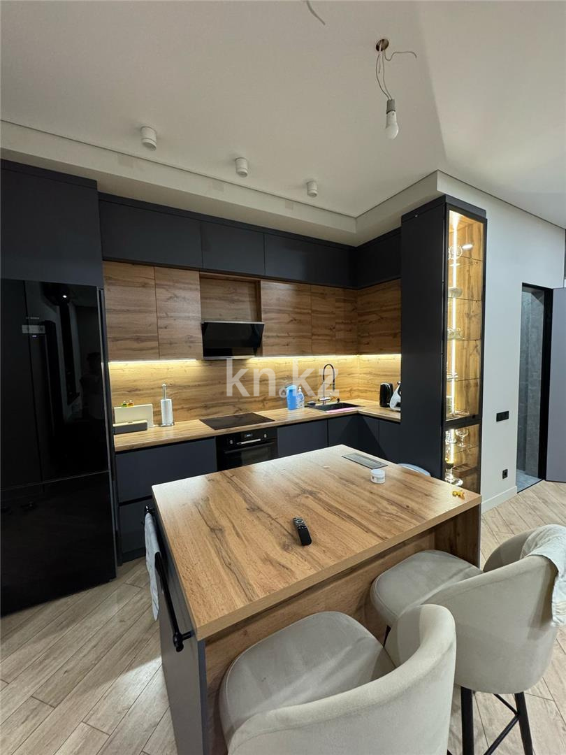 Продажа 4-комнатной квартиры, 103 м², пр. Республики, дом  участок 1/7 в Караганде - фото 3