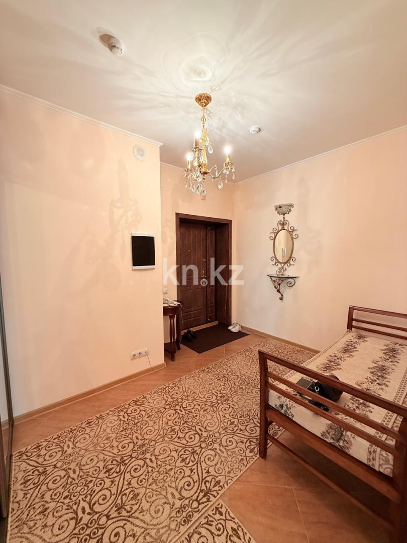 Продажа 3-комнатной квартиры, 130 м², ул. Достык, дом  5/1 - ул. Сауран в Астане - фото 29