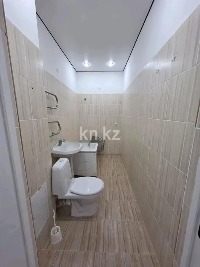 Продажа 2-комнатной квартиры, 65 м², ул. Сыганак, дом  54 в Астане - фото 4