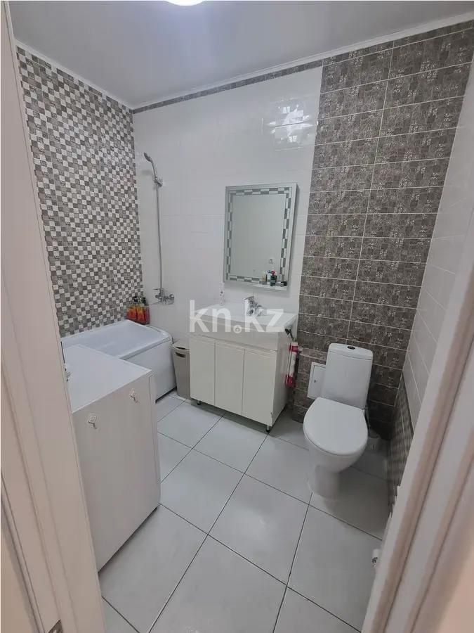 Продажа 3-комнатной квартиры, 66 м², пр. Улы Дала, дом  67 в Астане - фото 4