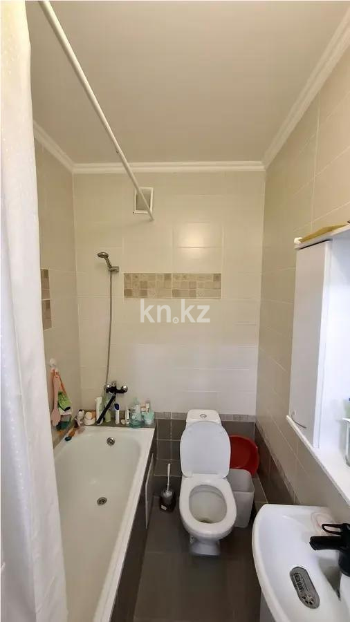 Продажа 2-комнатной квартиры, 72 м², ул. Байтурсынова, дом  43 в Астане - фото 4