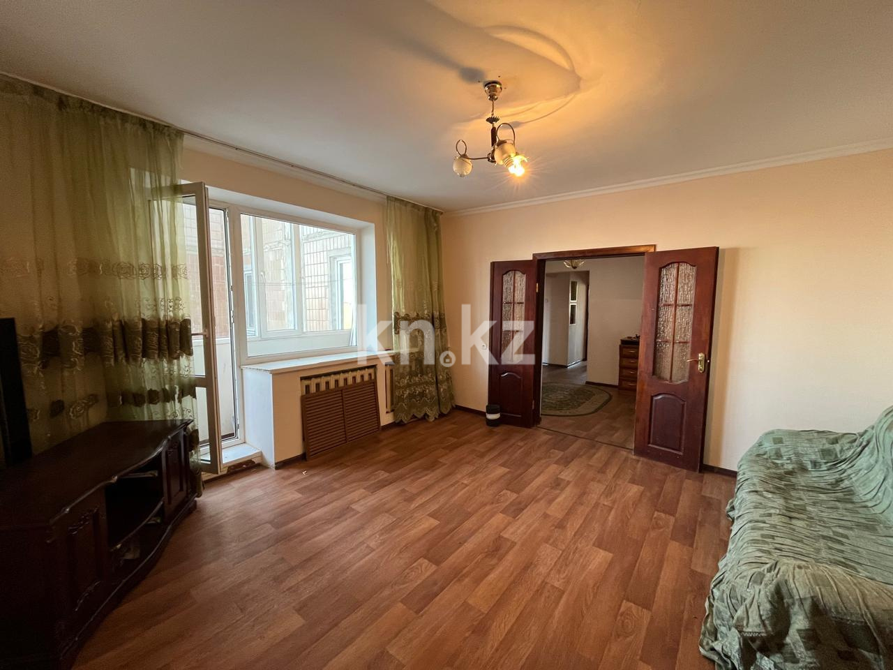 Продажа 3-комнатной квартиры, 70 м², ул. Таттимбета, дом  19 в Караганде - фото 2