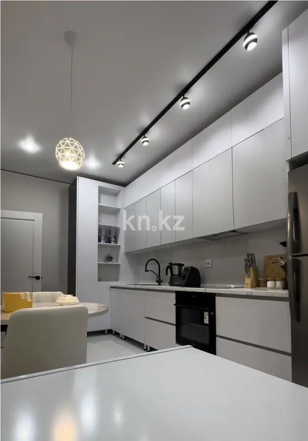 Продажа 2-комнатной квартиры, 66.7 м² в Алматы - фото 2