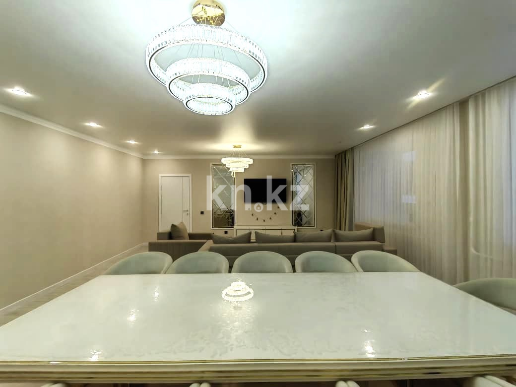 Продажа 4-комнатной квартиры, 143 м², мкр. Голубые Пруды, дом  5/4 в Караганде - фото 3