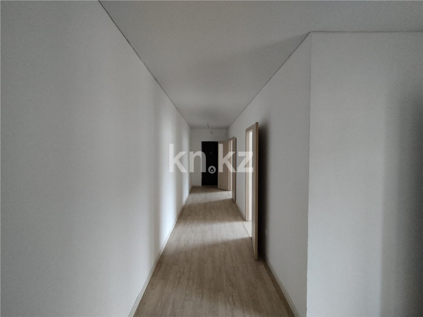 Продажа 3-комнатной квартиры, 101 м², пр. Республики, дом  1/4 в Караганде - фото 12