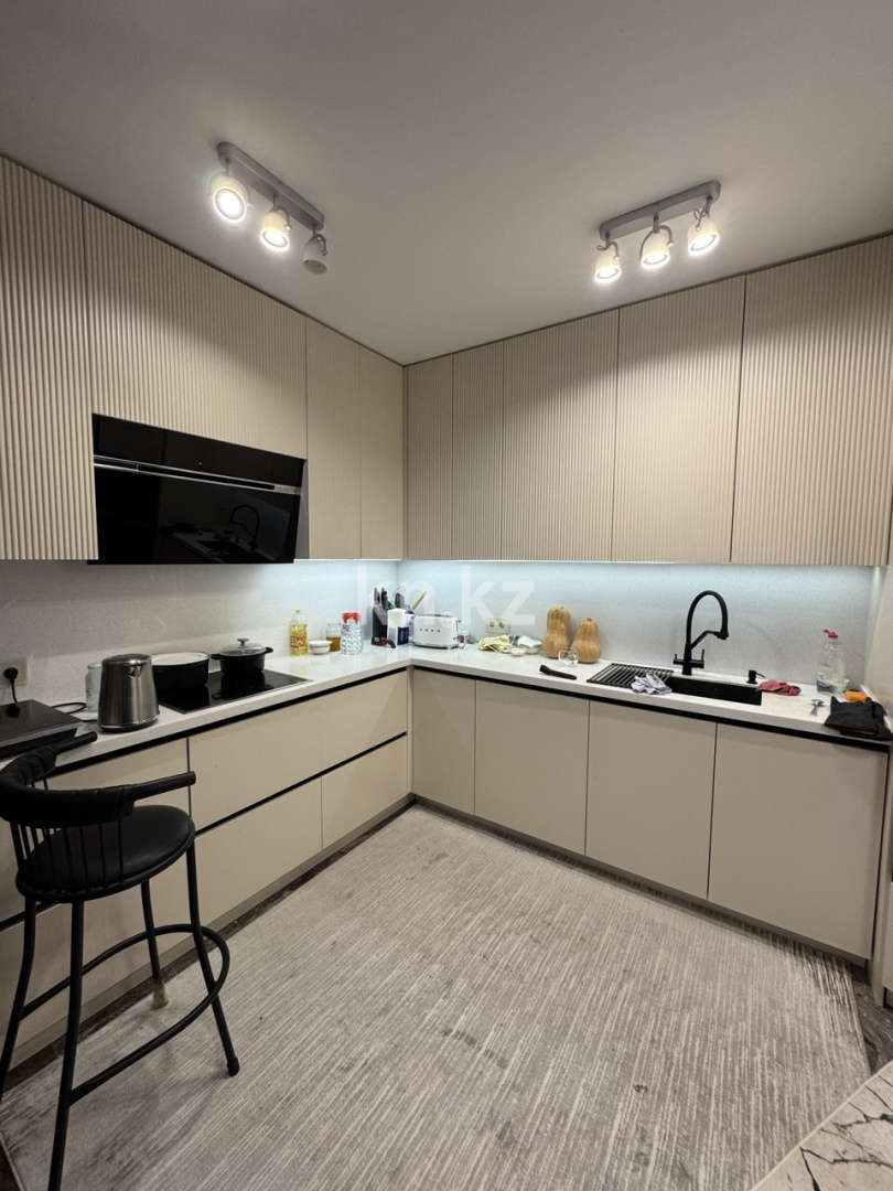 Продажа 3-комнатной квартиры, 144 м² в Алматы - фото 16