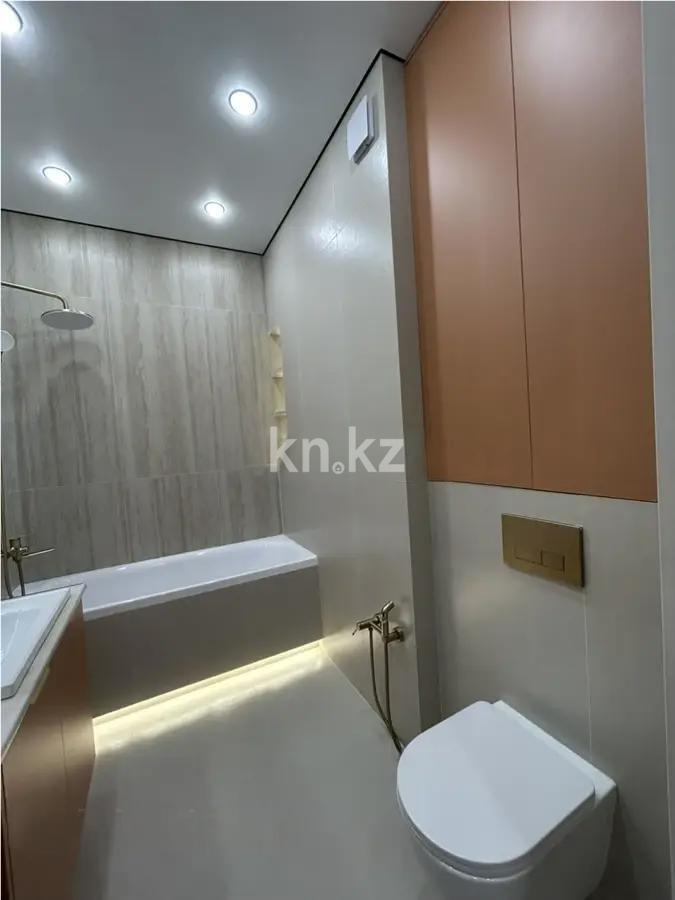 Продажа 1-комнатной квартиры, 39 м², ул. Райымбек батыра, дом  2 стр в Астане - фото 3